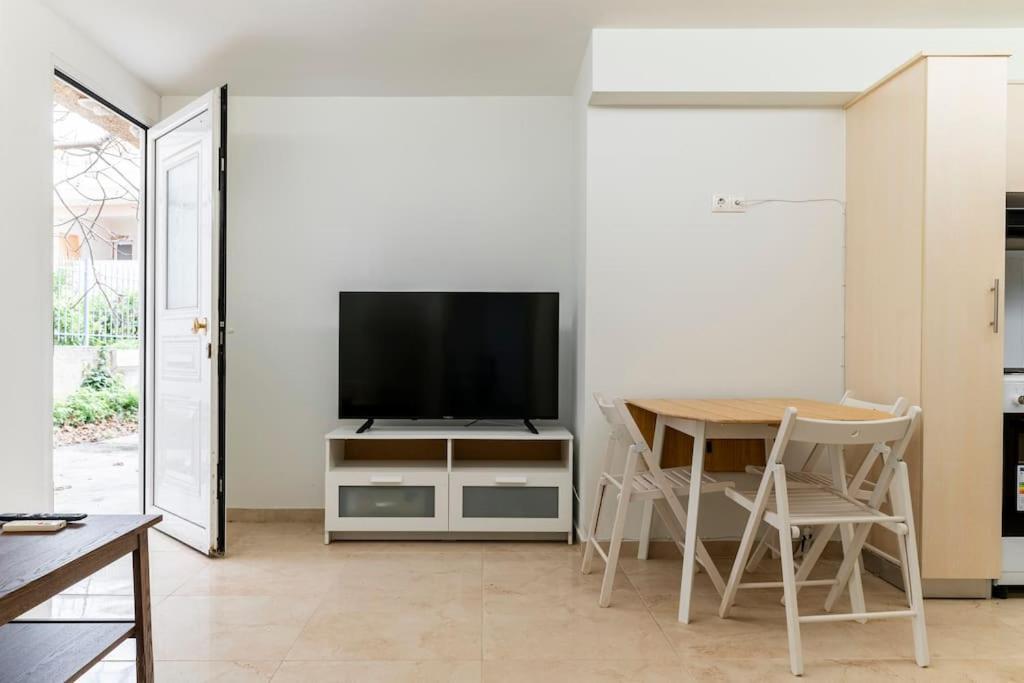Apartment At Ano Glifada. Athena Bagian luar foto